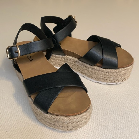 Soda Shoes - Soda Platform Sandal